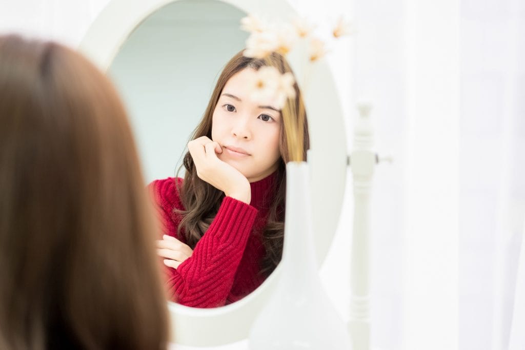 婚活が停滞する原因は“無意識の思い込み”かも。 年齢のこだわり 、メッセージ頻度への先入観、過去の恋愛パターン など… 10のチェックリストで気づきを得れば、出会いの幅が広がります。